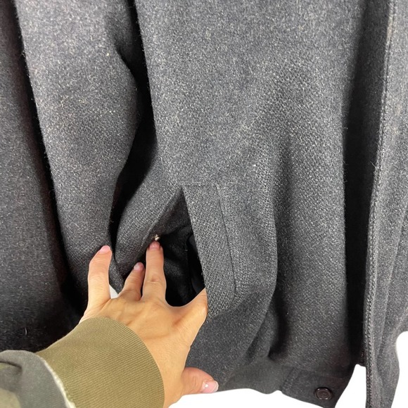 Members Only Black Bomber Jacket - Picture 7 of 15